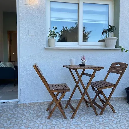 Luxury Studio In Kyrenia Διαμέρισμα *