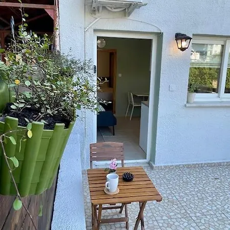 Luxury Studio In Kyrenia Διαμέρισμα *
